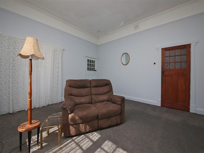 144 Railway Parade, Bassendean WA 6054