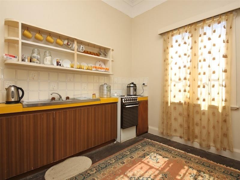 144 Railway Parade, Bassendean WA 6054