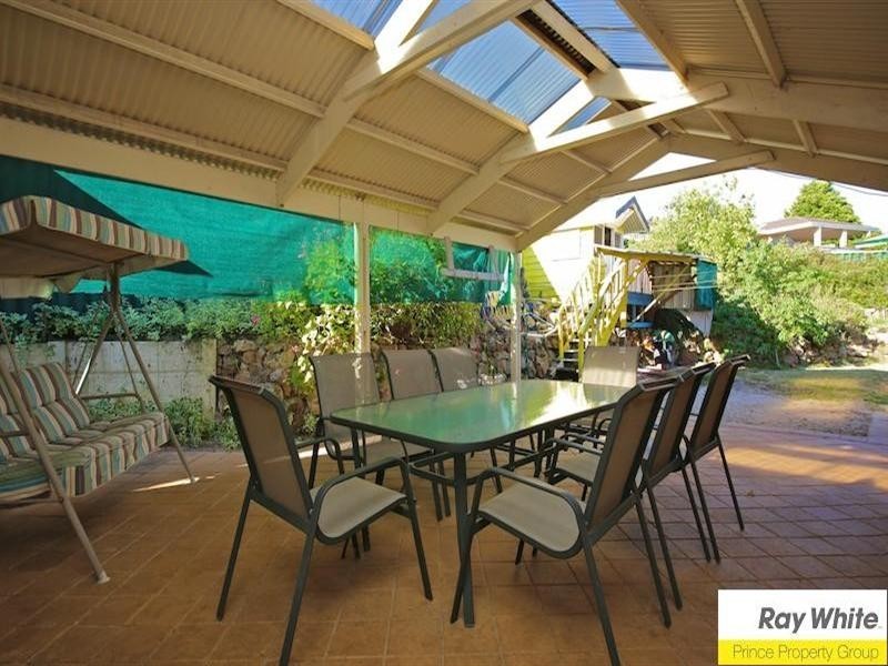 14 St Lawrence Drive, Beechboro WA 6063