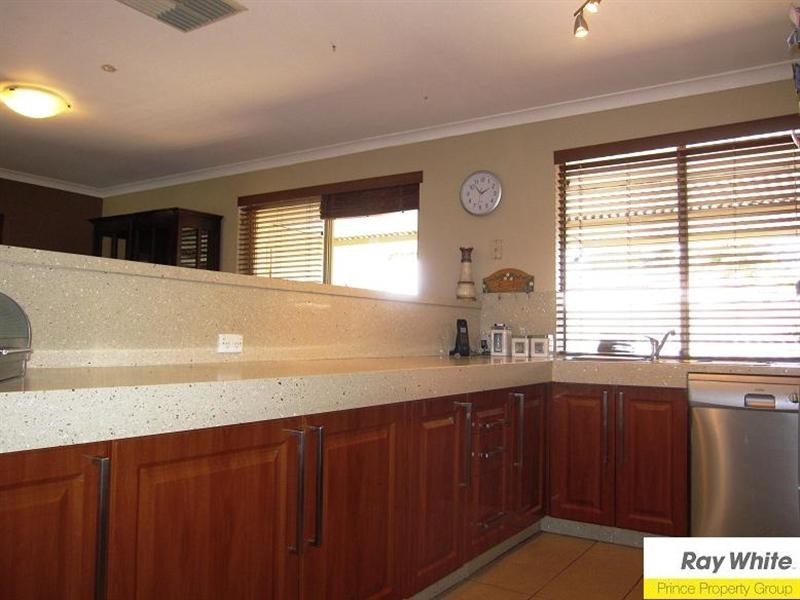 10 Pinewood Place, Beechboro WA 6063