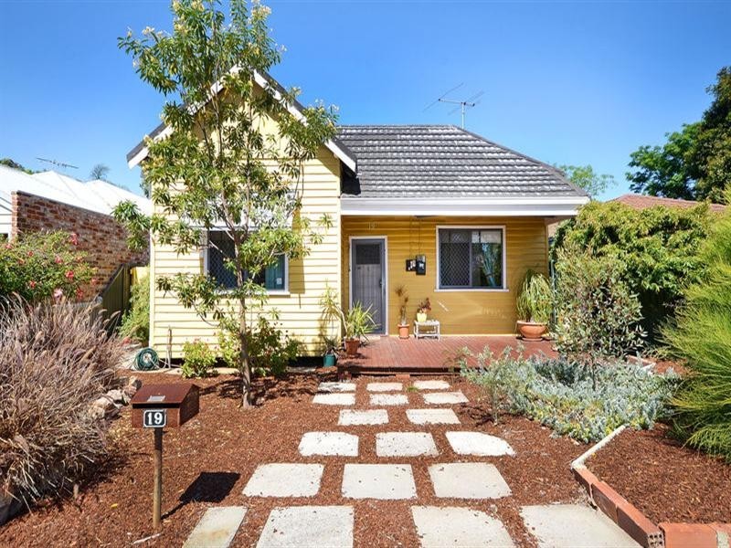 19 Eileen Street, Bassendean WA 6054