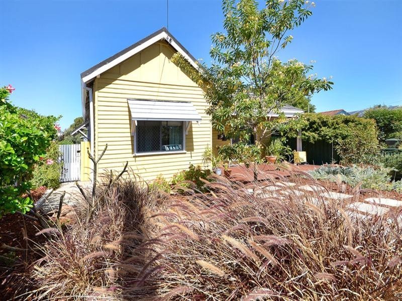 19 Eileen Street, Bassendean WA 6054