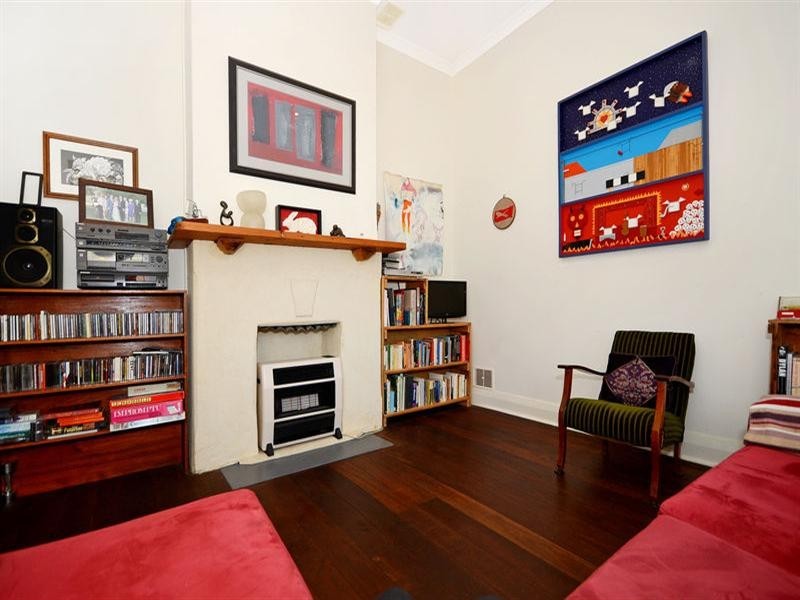 19 Eileen Street, Bassendean WA 6054