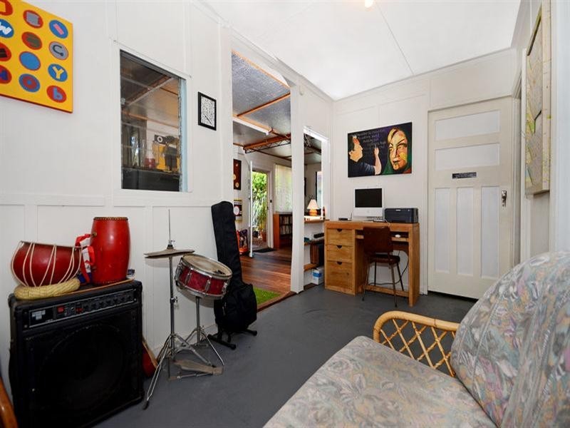 19 Eileen Street, Bassendean WA 6054