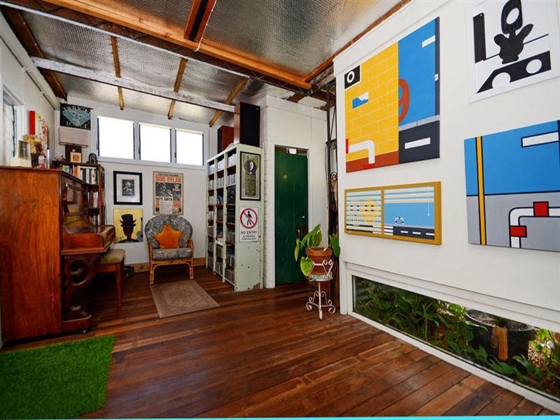 19 Eileen Street, Bassendean WA 6054