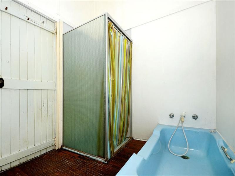 19 Eileen Street, Bassendean WA 6054