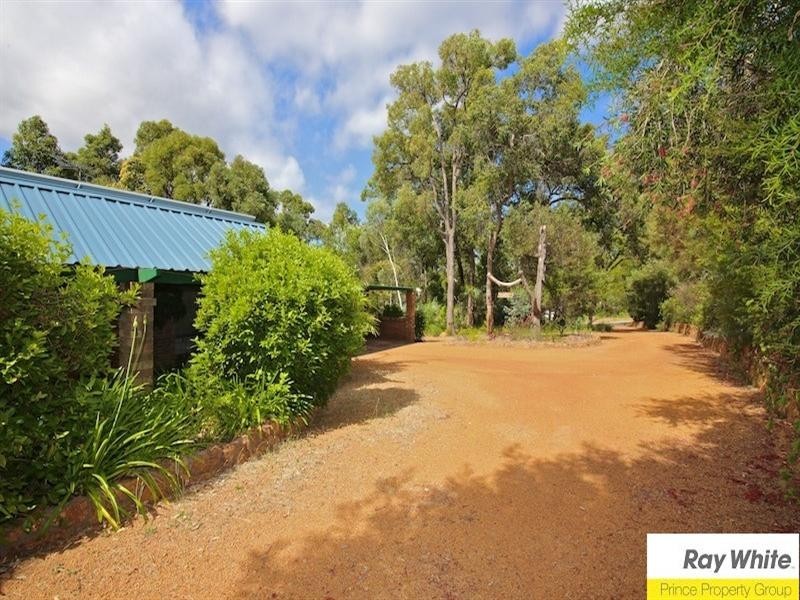 100 Robinson Road, Mahogany Creek WA 6072
