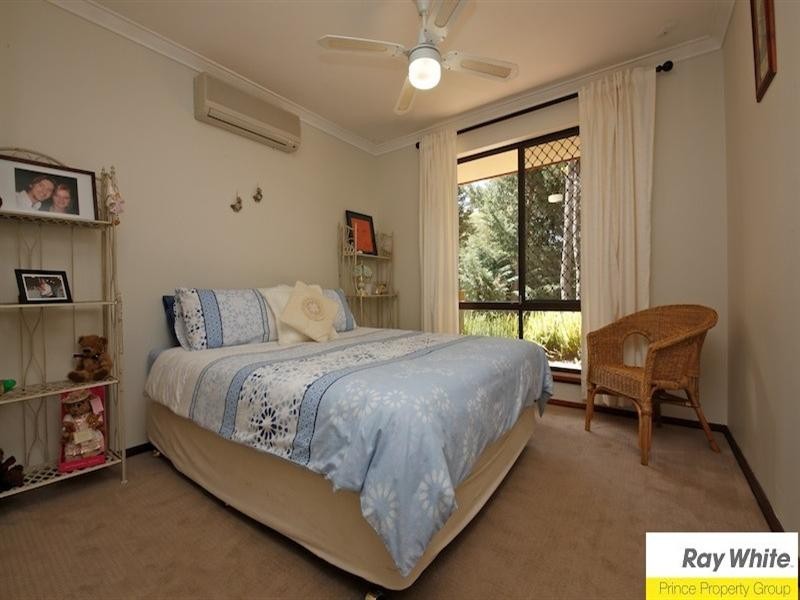 100 Robinson Road, Mahogany Creek WA 6072