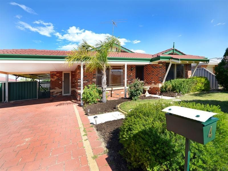 4 Loire Elbow, Caversham WA 6055