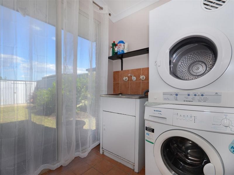 4 Loire Elbow, Caversham WA 6055