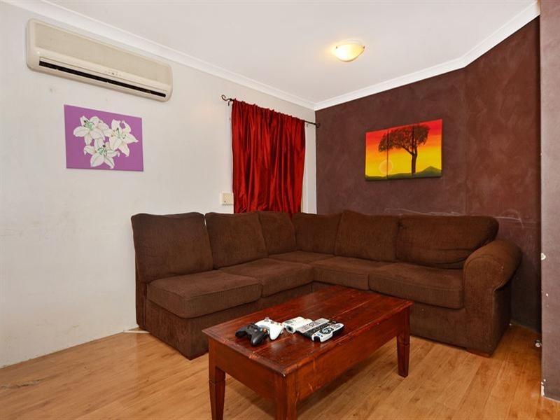 2 Woodman Place, Beechboro WA 6063