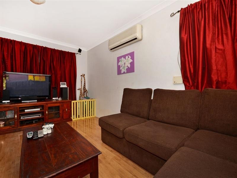 2 Woodman Place, Beechboro WA 6063