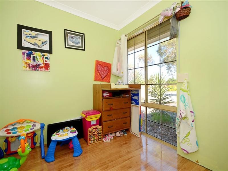 2 Woodman Place, Beechboro WA 6063
