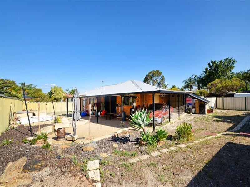 2 Woodman Place, Beechboro WA 6063