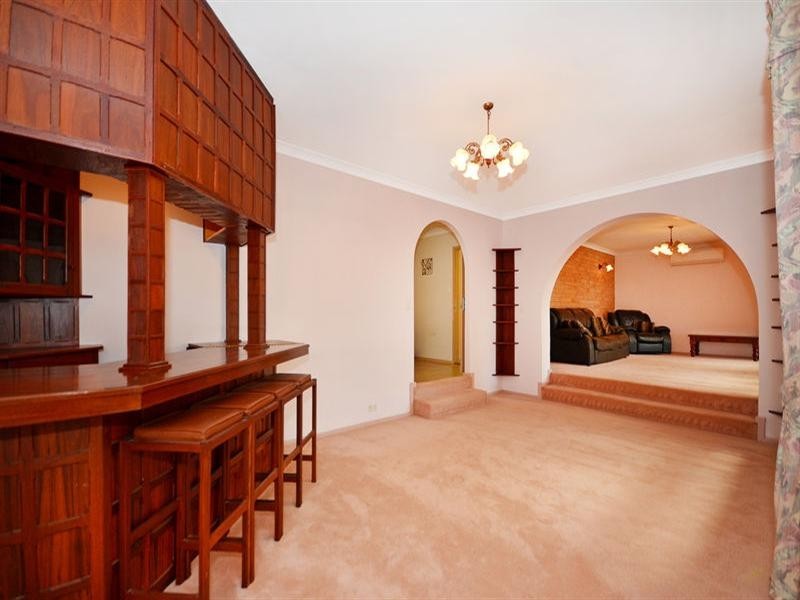 6 Pucas Court, Beechboro WA 6063