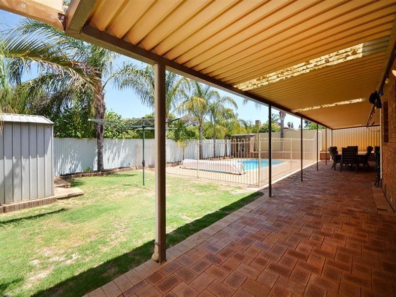 6 Pucas Court, Beechboro WA 6063