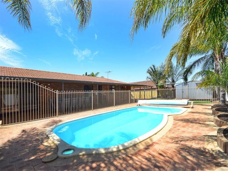 6 Pucas Court, Beechboro WA 6063