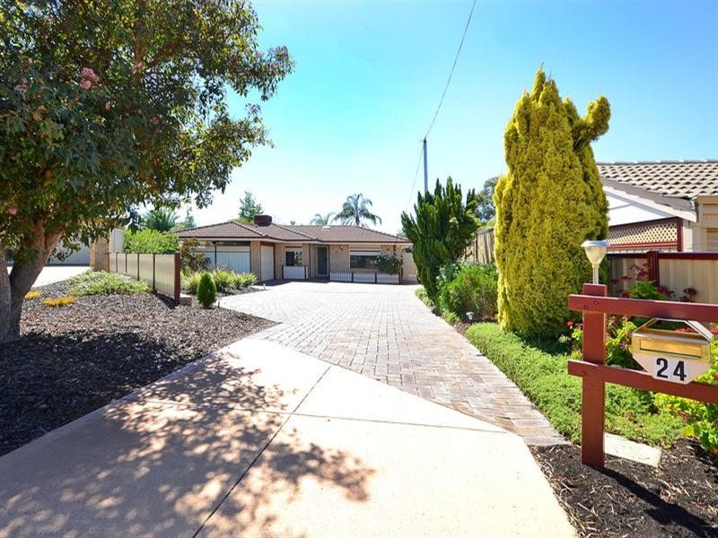 24 Rhine Crescent, Beechboro WA 6063