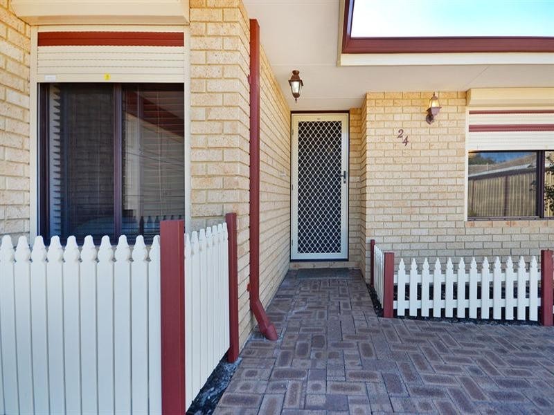 24 Rhine Crescent, Beechboro WA 6063