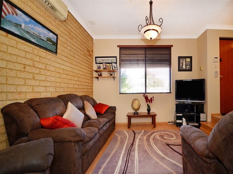 24 Rhine Crescent, Beechboro WA 6063