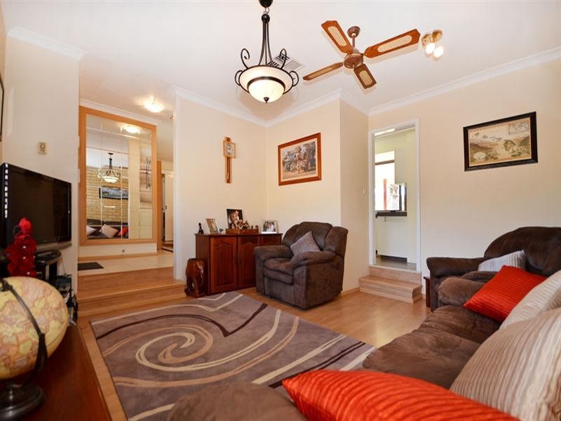 24 Rhine Crescent, Beechboro WA 6063