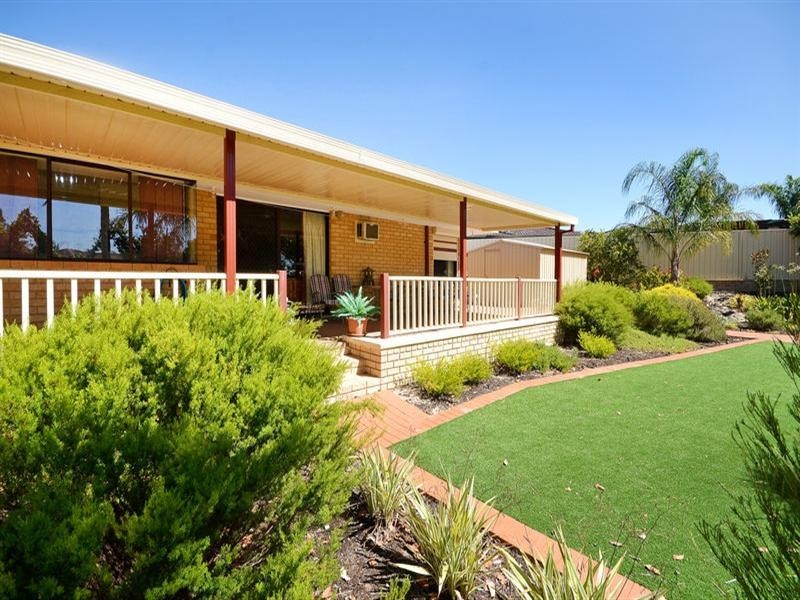 24 Rhine Crescent, Beechboro WA 6063