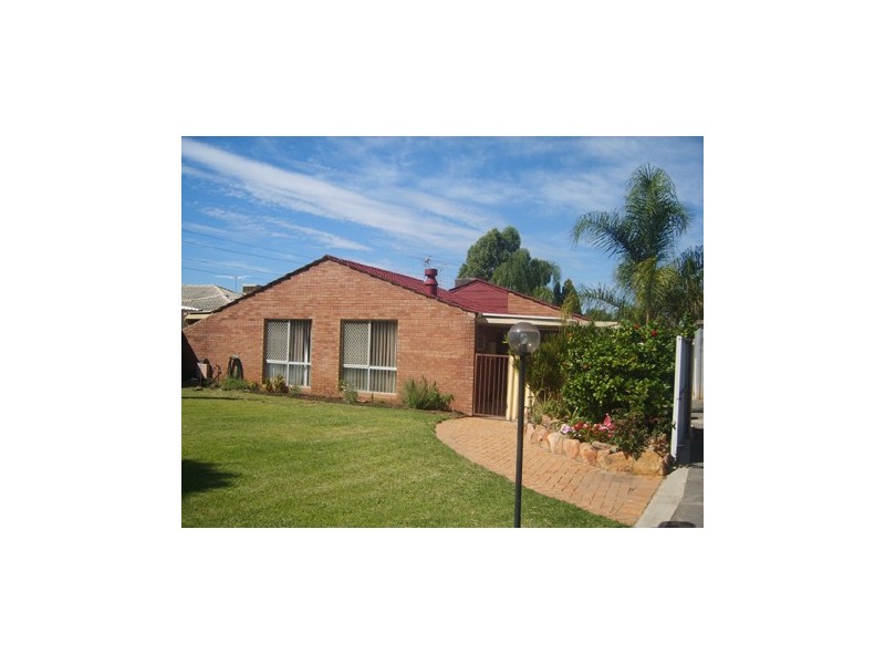 14 Chireton Place, Beechboro WA 6063