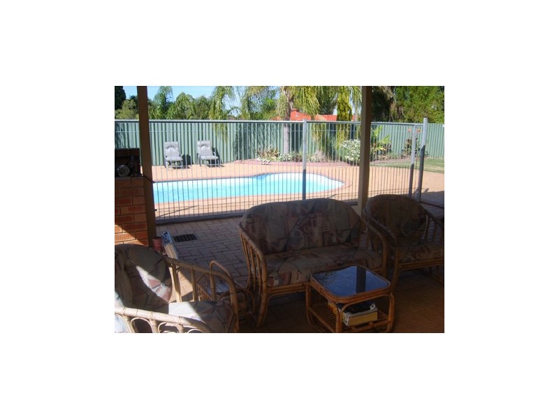 14 Chireton Place, Beechboro WA 6063