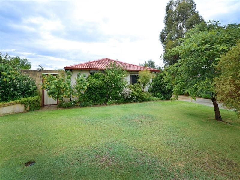 4 Ogram Place, Beechboro WA 6063