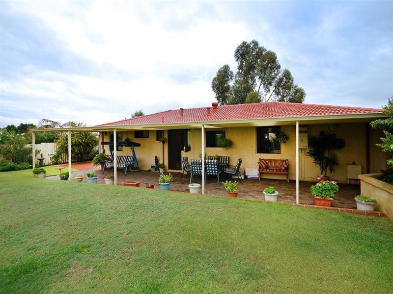 4 Ogram Place, Beechboro WA 6063