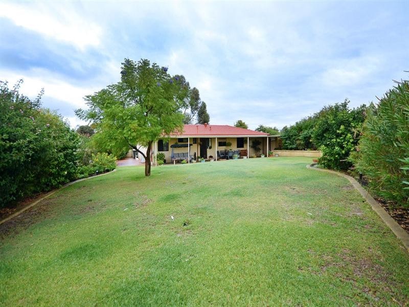 4 Ogram Place, Beechboro WA 6063
