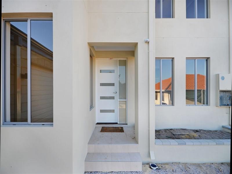 34B Esther Street, Eden Hill WA 6054