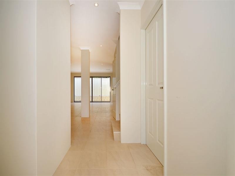 34B Esther Street, Eden Hill WA 6054