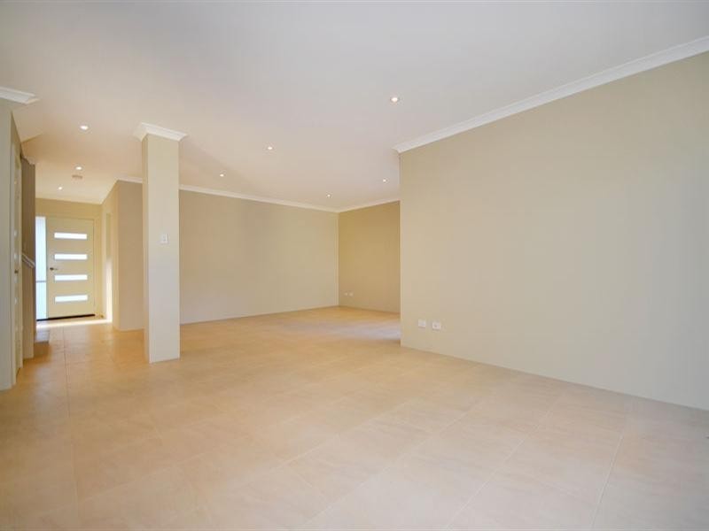 34B Esther Street, Eden Hill WA 6054