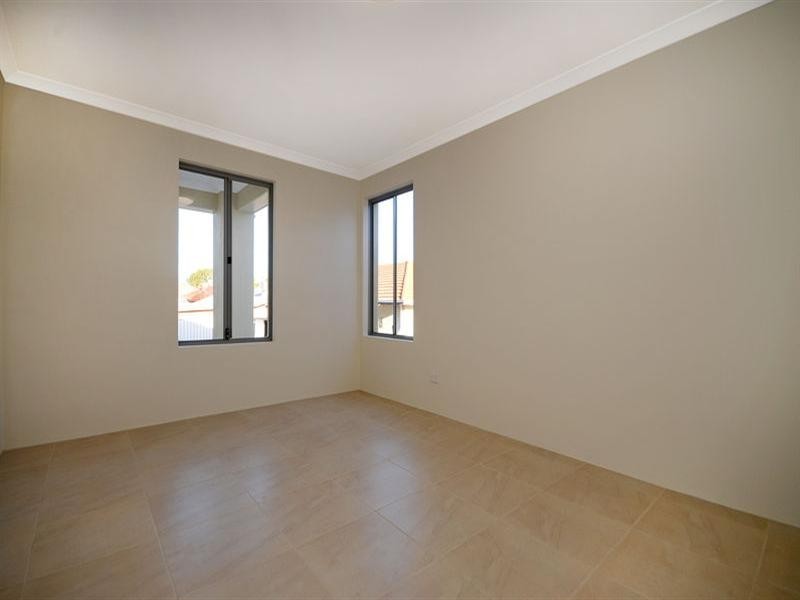 34B Esther Street, Eden Hill WA 6054