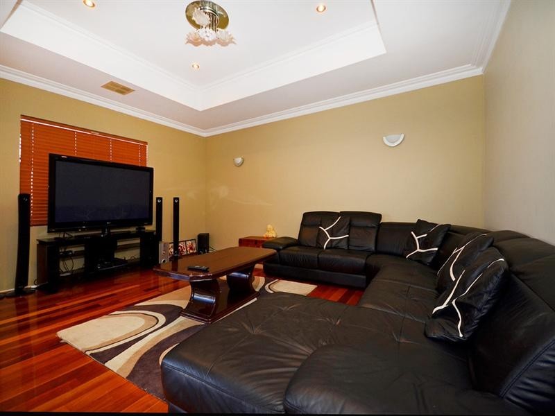 45 Charlottes Vista, Ellenbrook WA 6069