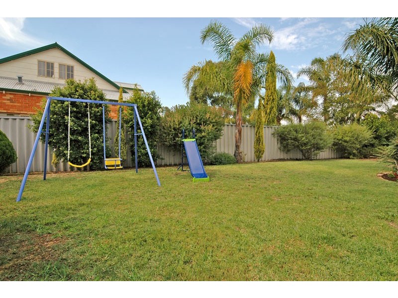 6 Teetree Court, Beechboro WA 6063