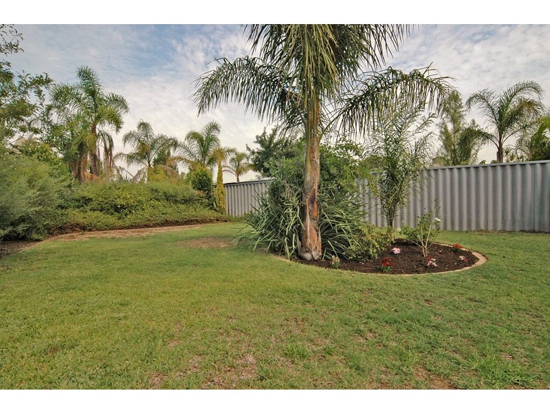 6 Teetree Court, Beechboro WA 6063