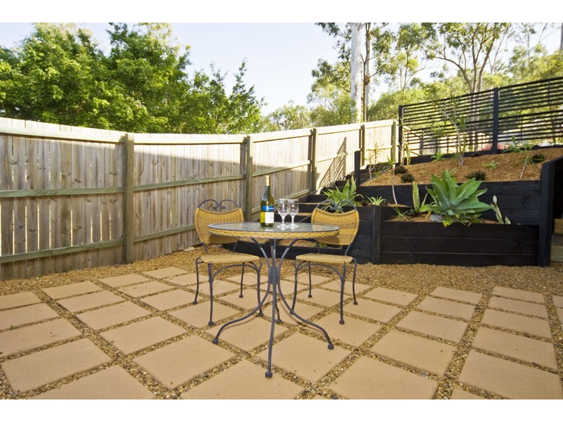 Edens Landing QLD 4207