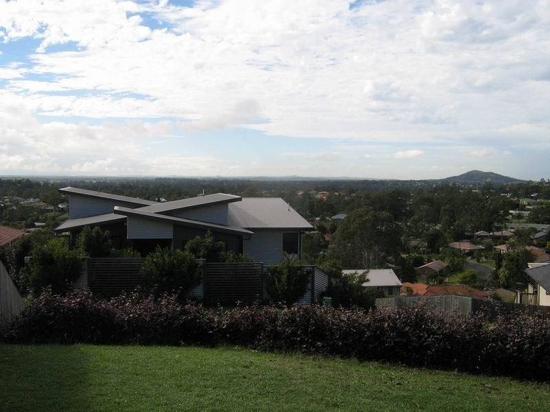 Edens Landing QLD 4207