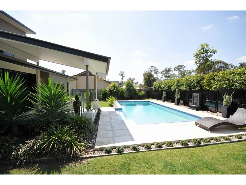 34 Peachester Close, Ormeau QLD 4208