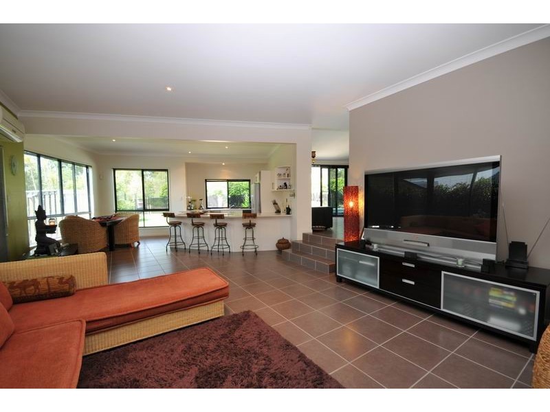 34 Peachester Close, Ormeau QLD 4208