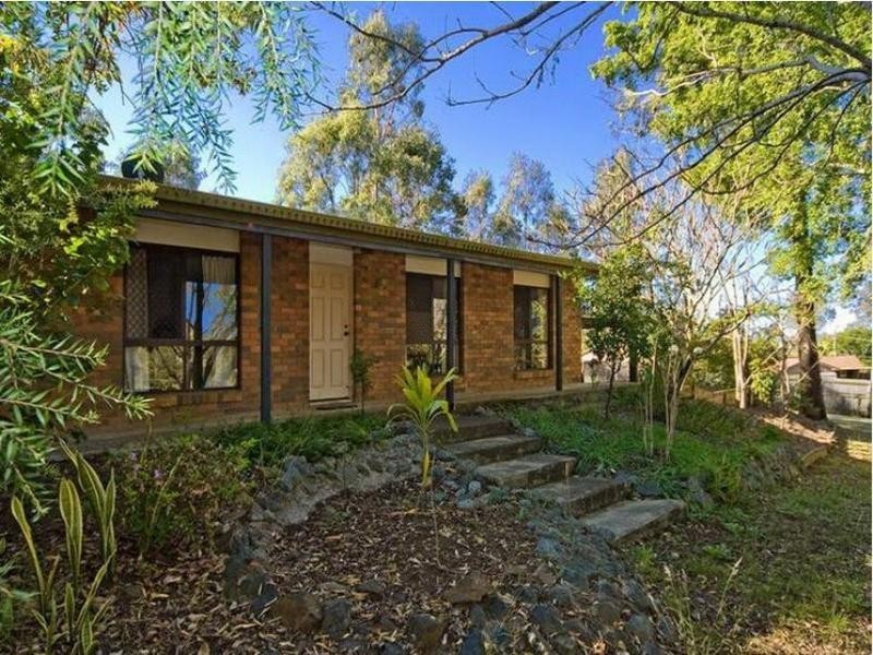 Edens Landing QLD 4207