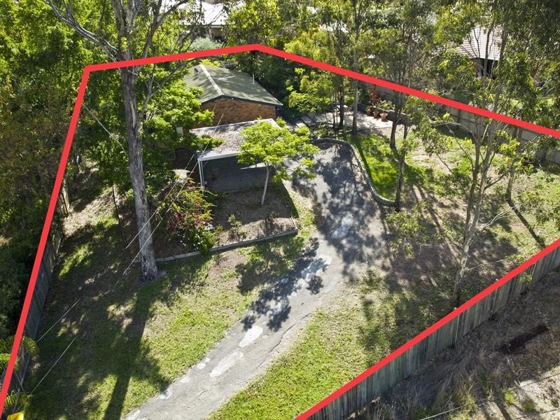 Edens Landing QLD 4207