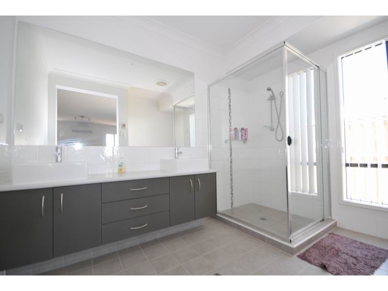 22 Strathburn Crescent, Ormeau QLD 4208