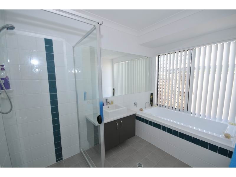 22 Strathburn Crescent, Ormeau QLD 4208