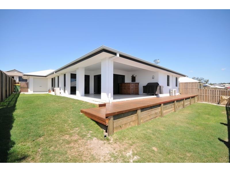 22 Strathburn Crescent, Ormeau QLD 4208