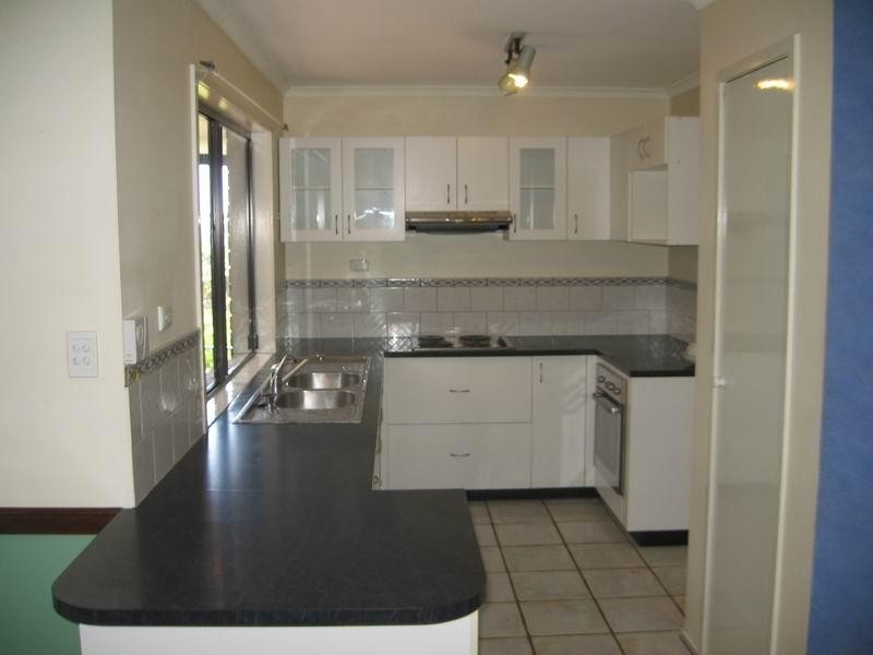 9 Rae Court, Mount Warren Park QLD 4207