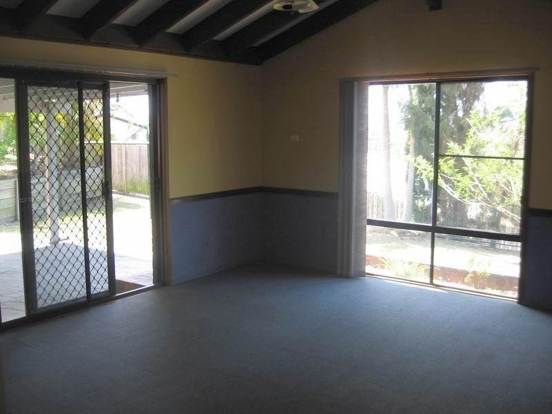 9 Rae Court, Mount Warren Park QLD 4207