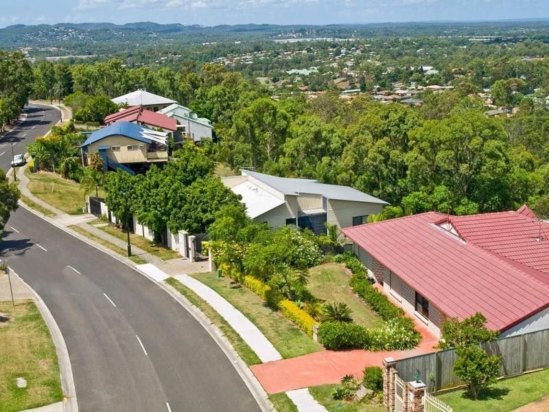 Edens Landing QLD 4207